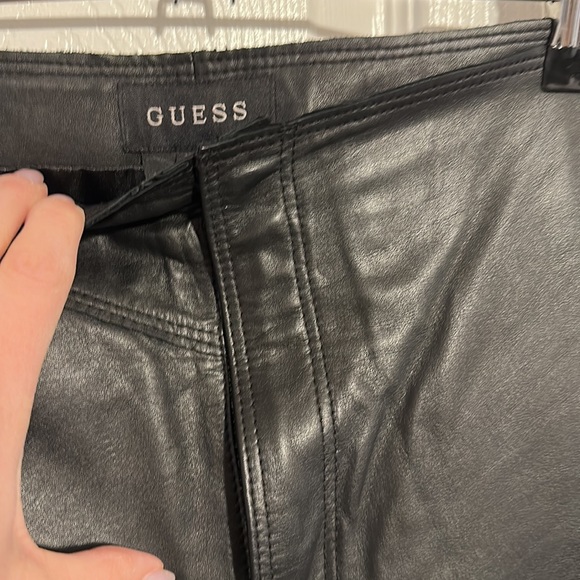 Guess leather straight leg pants Size 4 - Picture 3 of 6